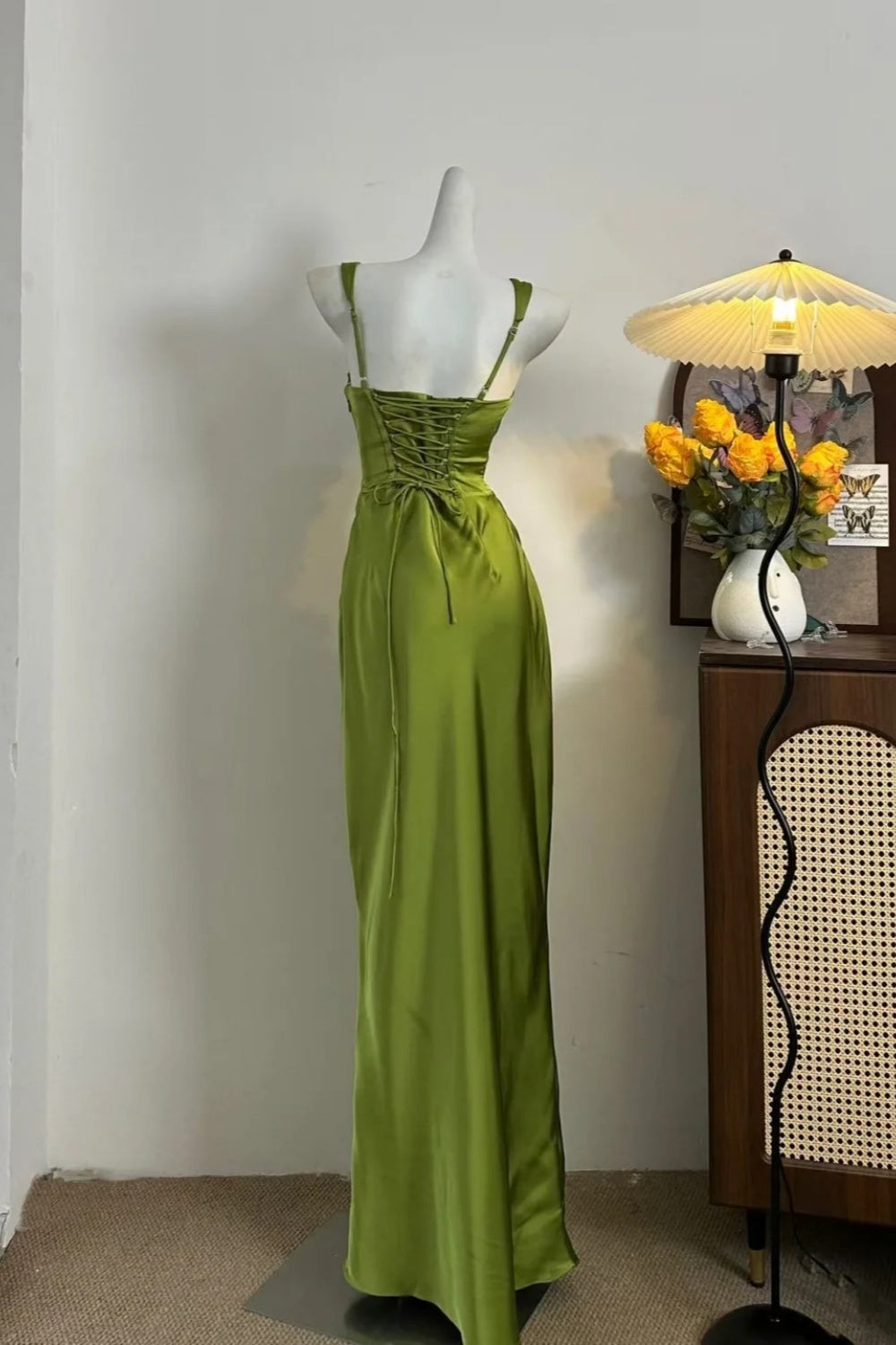 girlhomeshops-Olivgrün Satin Spaghetti – Träger Ballkleid Mädchen Kleid gh5844