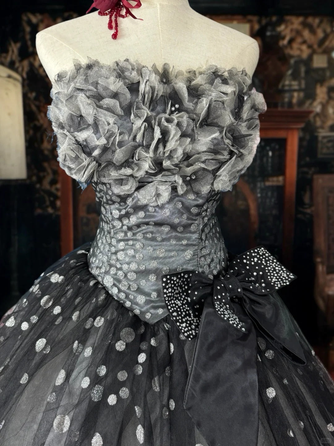 Girlhomeshops-Gray Sparkling Polka Dot Long Tulle Ball Gown gh5350