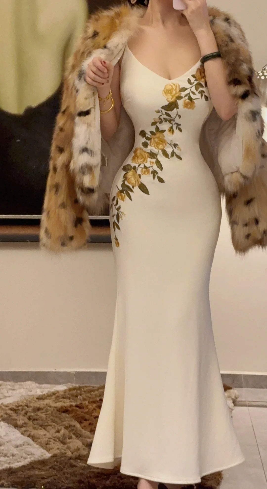 Vintage-Damenkleid im Meerjungfrauenstil, knöchellang, cremefarben mit gelber Rosenstickerei - Elegantes, figurbetontes Kleid für Dinnerpartys und Events gh6487