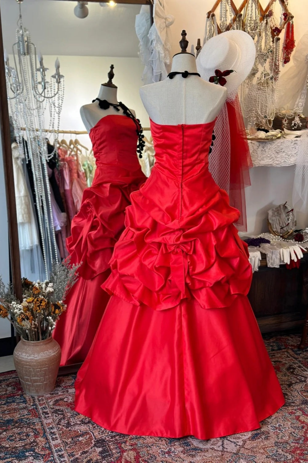 Robe rouge rétro : taille en satin, jupe évasée, robe de soirée haut de gamme gh6577