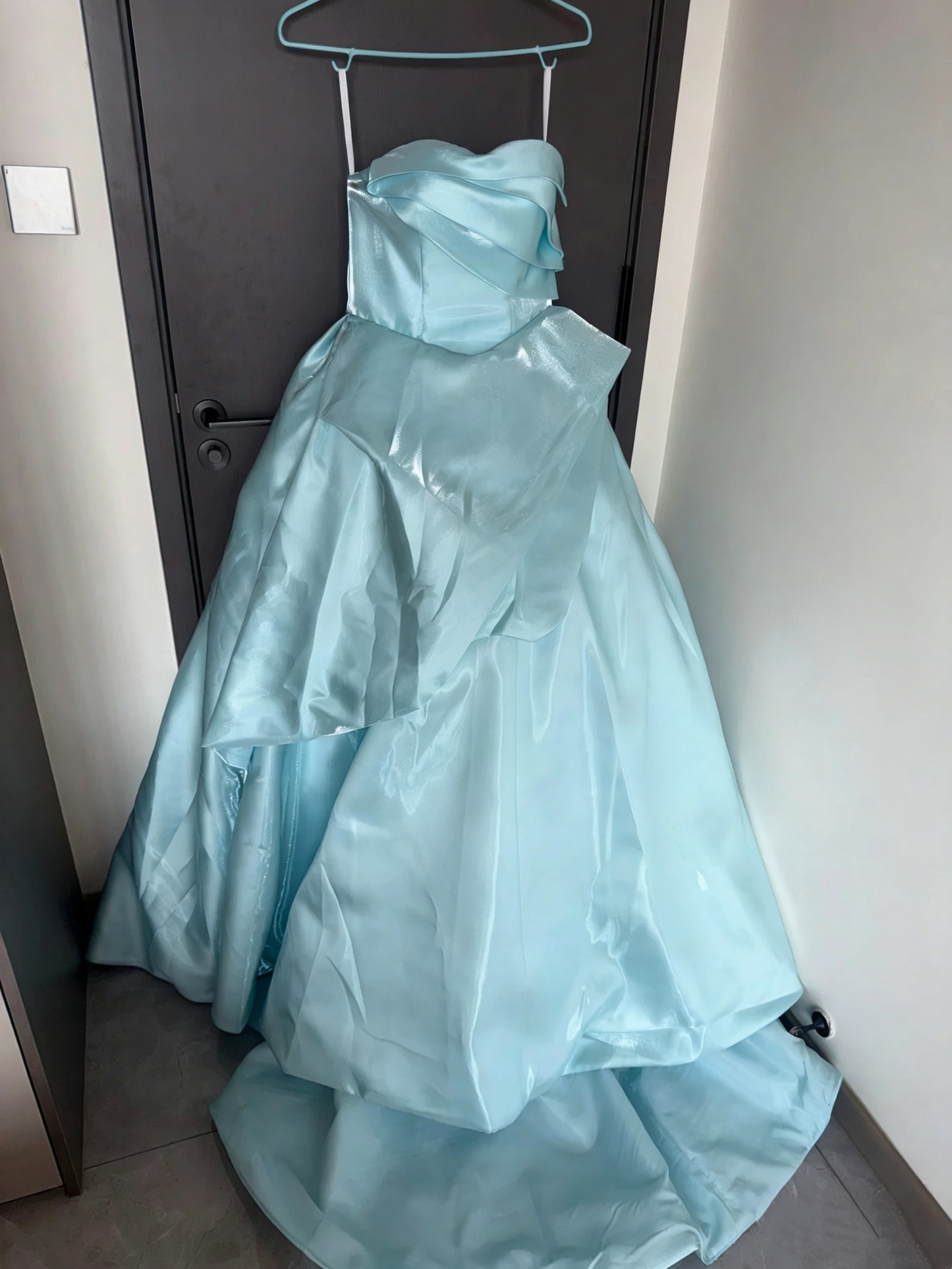 Minimalist Luxury Style Ice Blue Satin 3D Ruched Strapless Ballgown - Dinner & Cocktail Party Gown gh6545