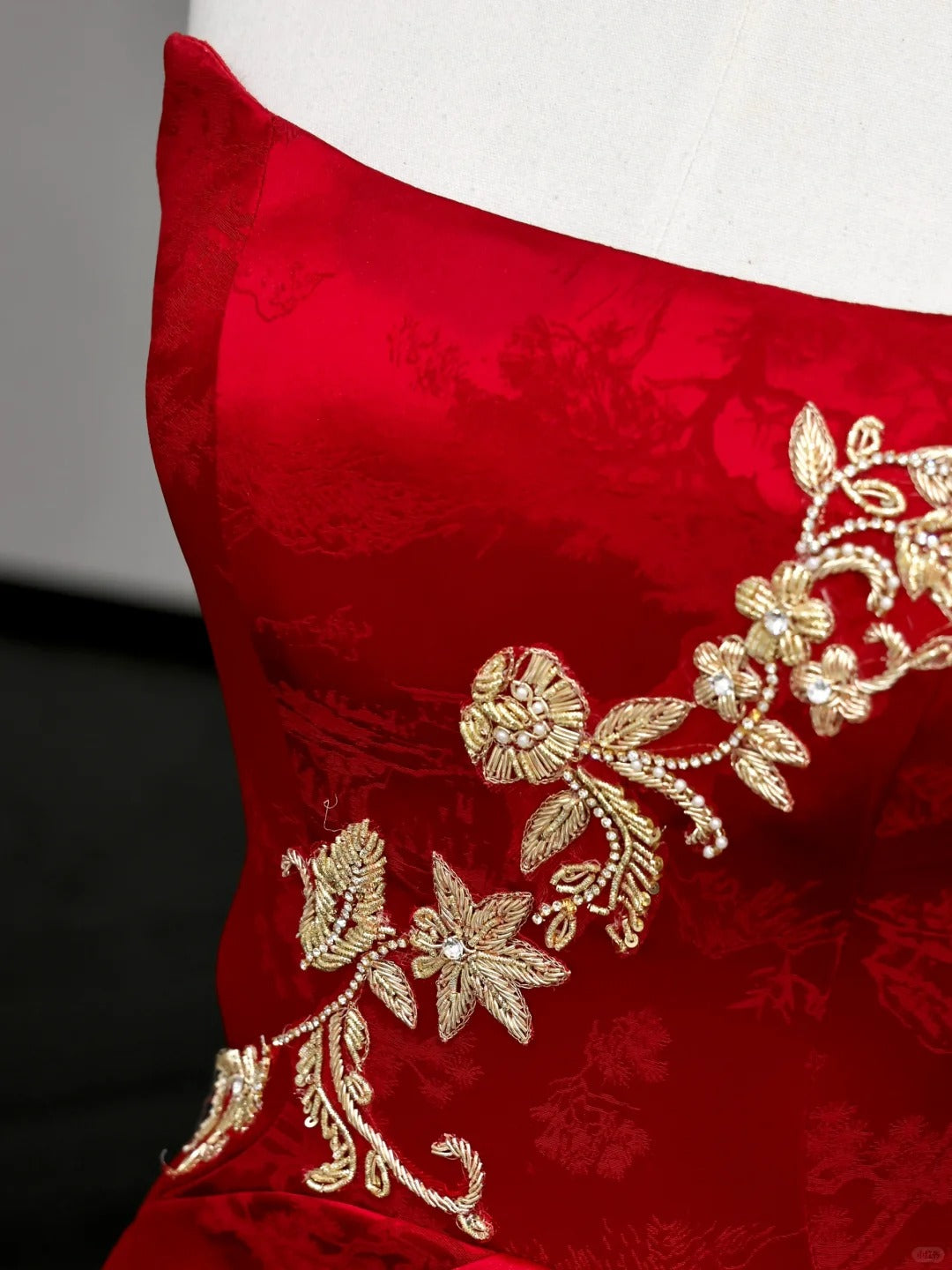 Girlhomeshops -Red floral applique long satin prom dress evening gown party dress gh5113