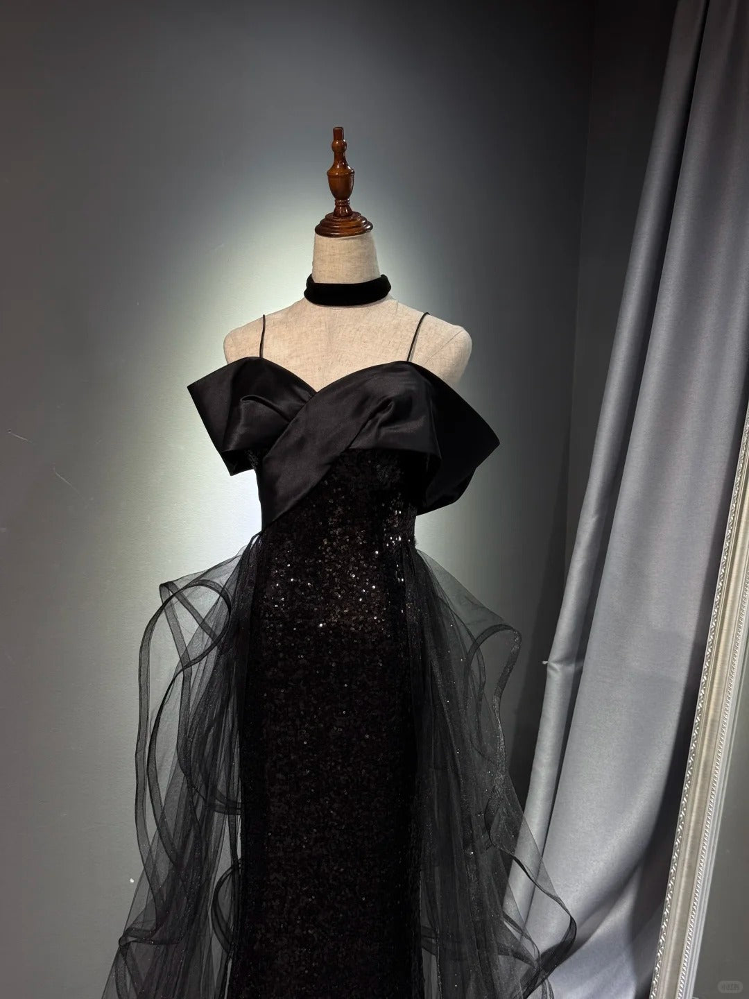 Girlhomeshops -Black shiny elegant long sequined tulle Prom dress evening gown graduation dress gh5107