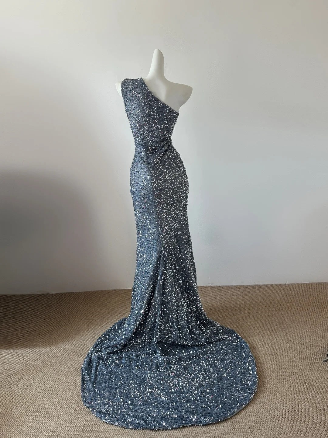 Silber glänzendes, modisches, langes Pailletten-Ballkleid, Abendkleid, Partykleid gh4837