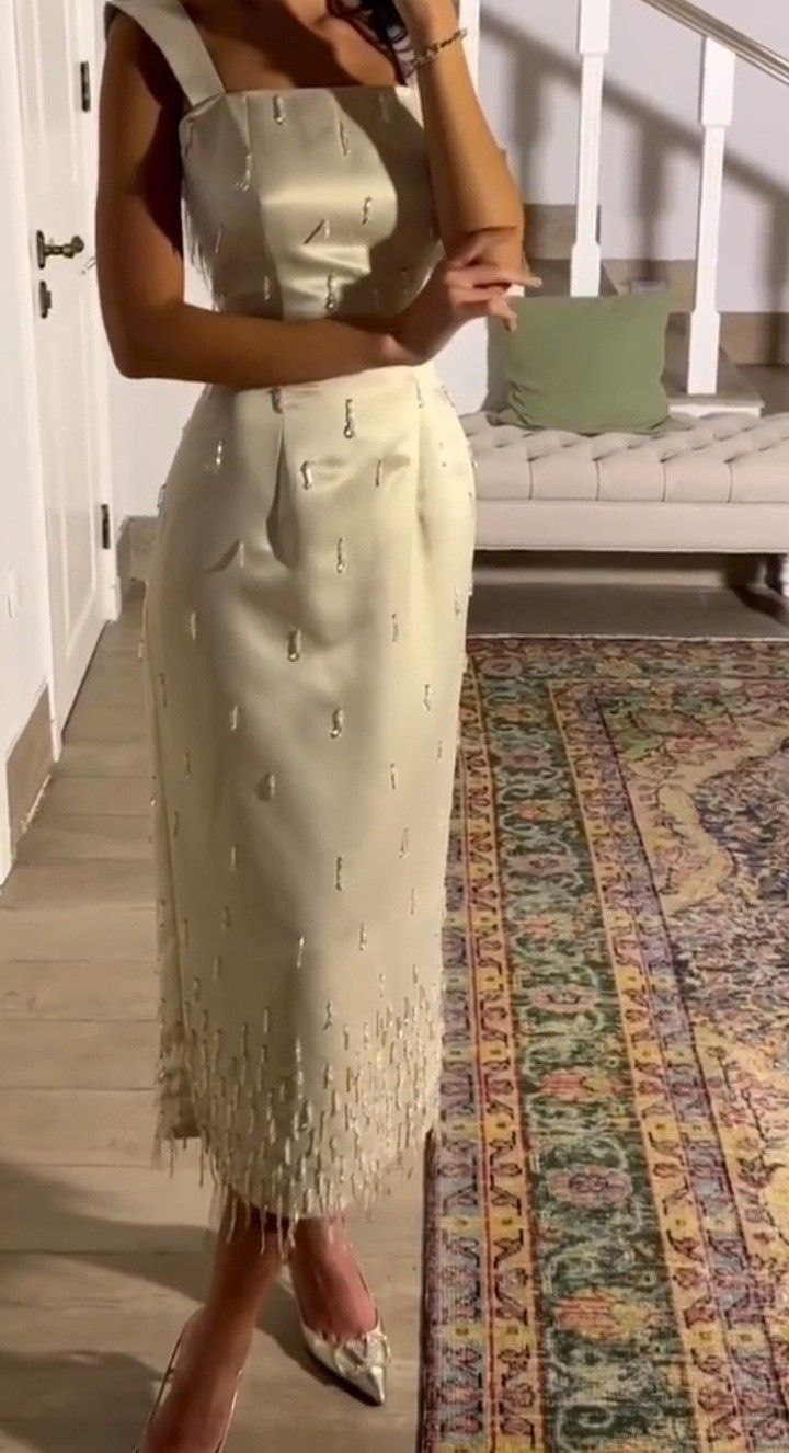 Girlhomeshops - Robe de bal mi-longue blanche en satin ornée de perles, robe de mariée, robe de soirée GH5746