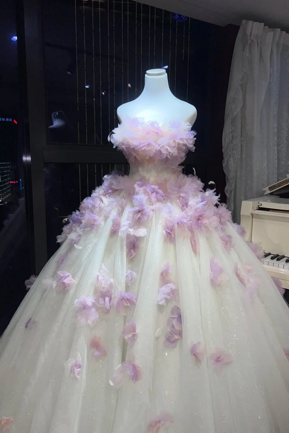 Exquisite floral long tulle ball gown/wedding dress gh6854