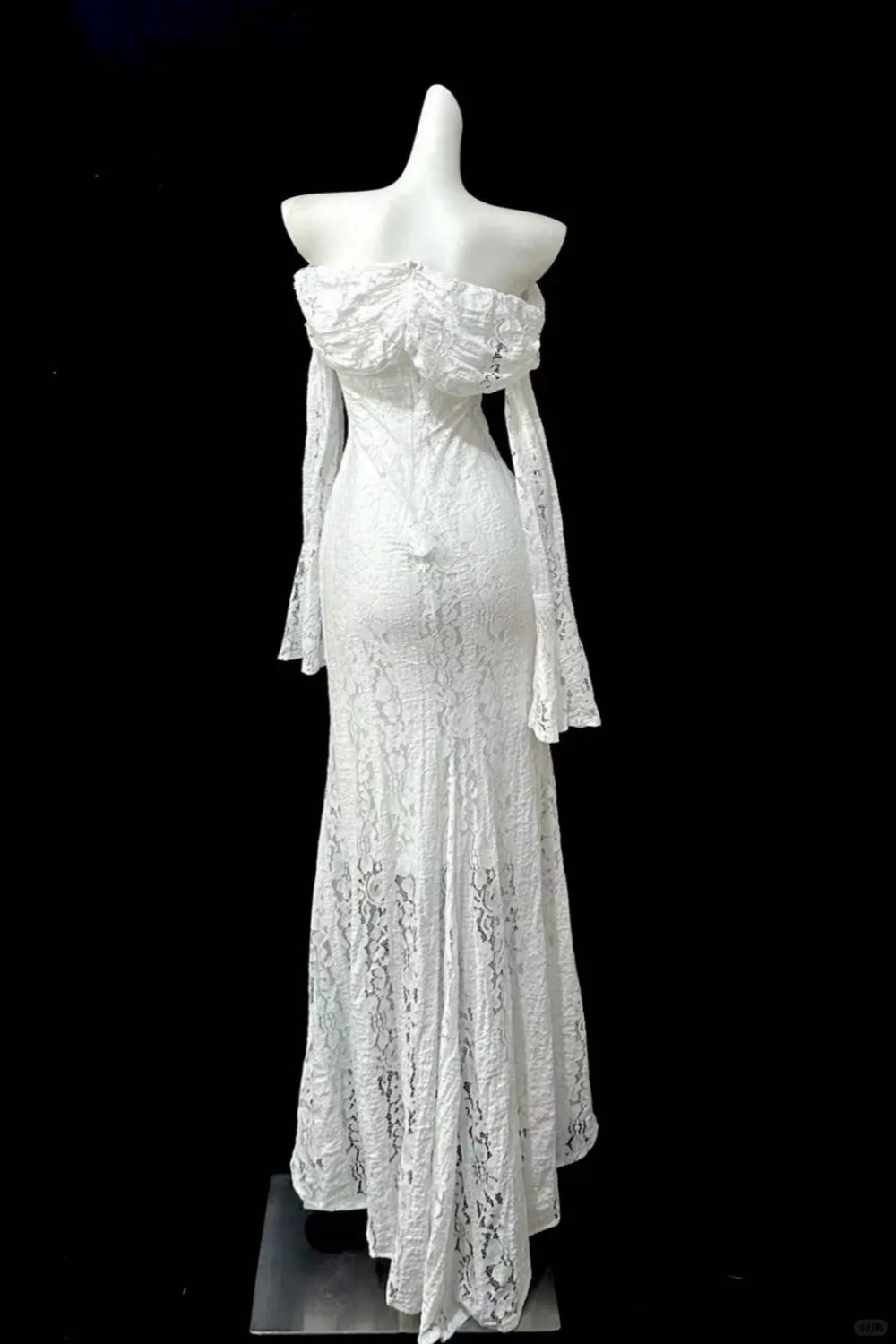 Girlhomeshops – Langes Ballkleid aus weißer Spitze mit einer Schulter im Mondlicht-Look, gh5476