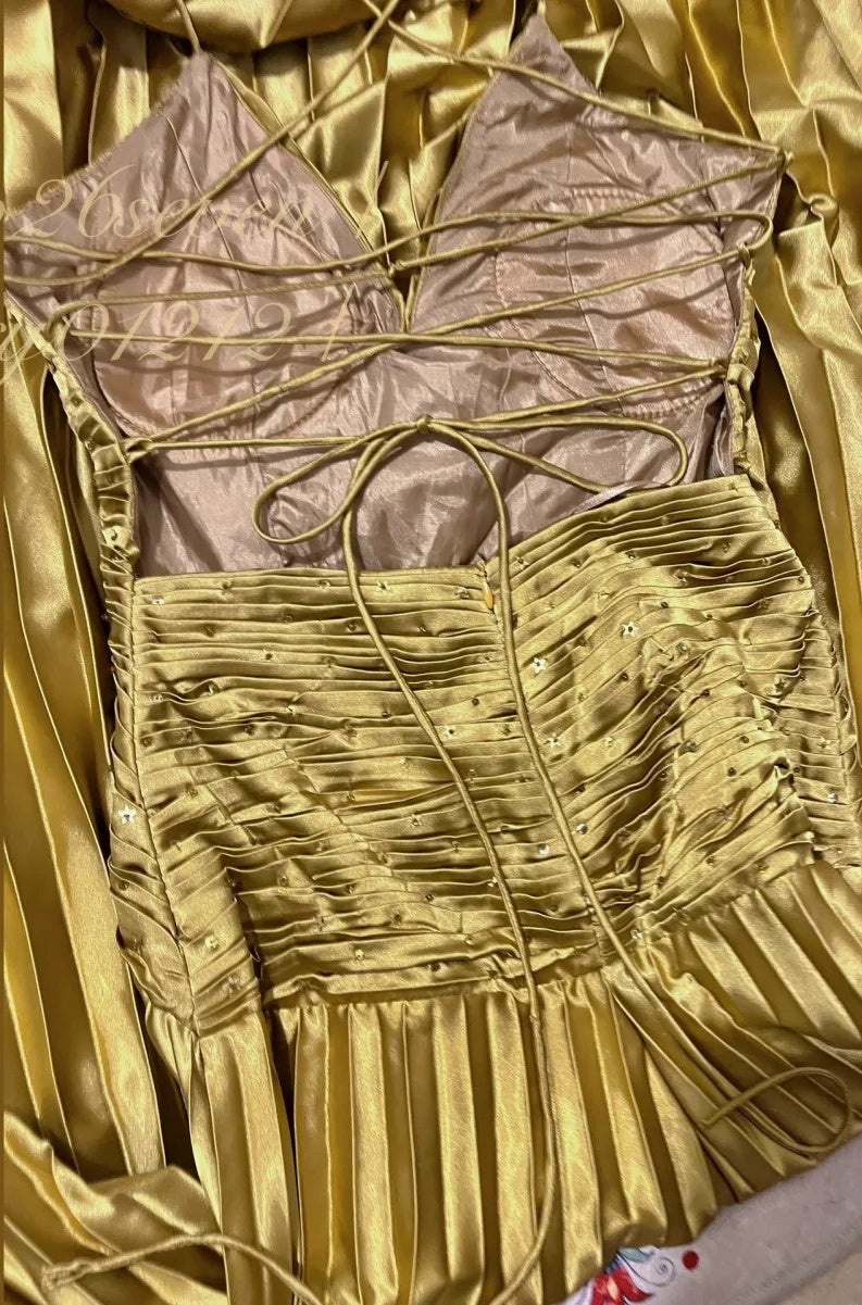 Langes Satin-Ballkleid mit goldenen Metallperlenverzierungen, Abendkleid, Abschlusskleid gh4507