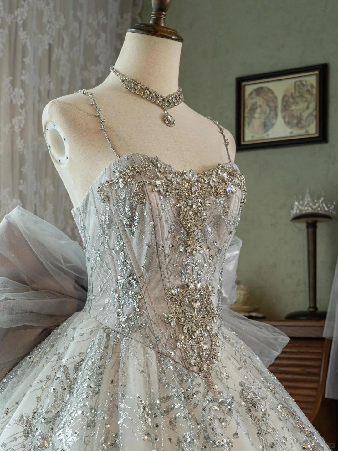 Robe de soirée longue en tulle blanc brillant et luxueux, magnifique robe de princesse exquise en perles de pierres précieuses, à la mode et élégante, robe de bal, robe de remise de diplôme, robe de cérémonie pour adulte, robe de mariée gh3843