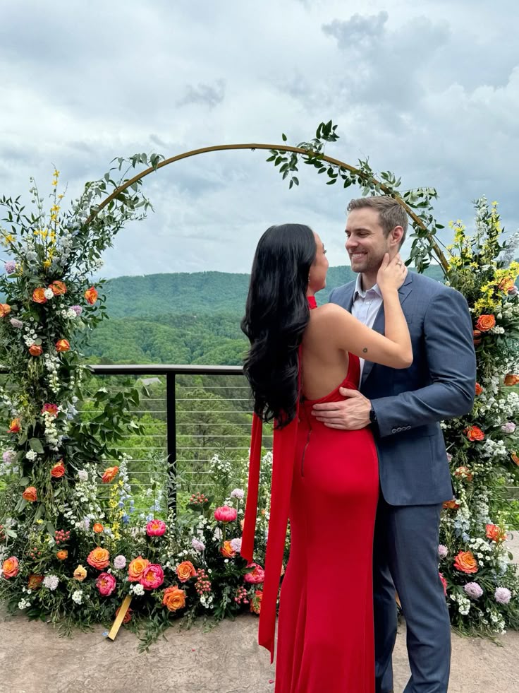 Red Fashion Sexy V-neck Elegant Long Satin Slit Slim Ball Gown Evening Dress Wedding Guest Party Dress Prom Dress gh3659