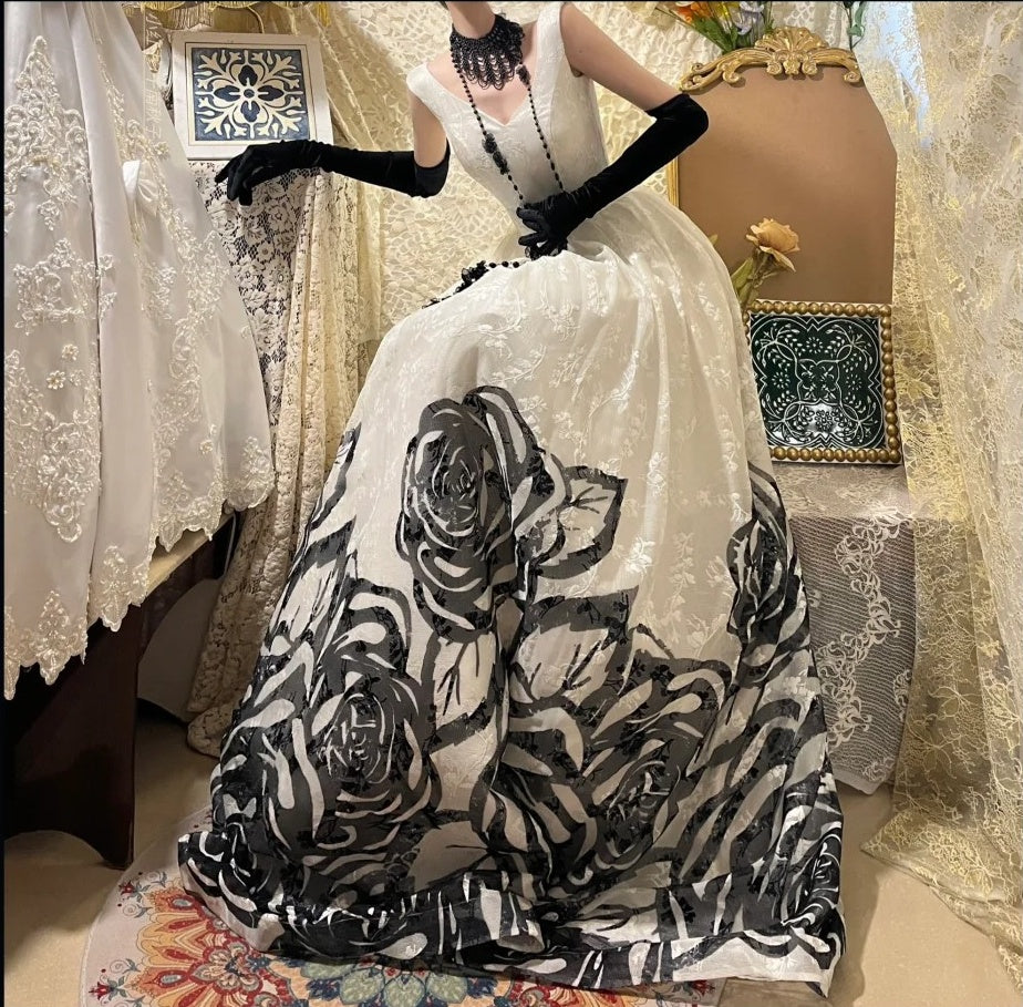 ♣️Blühende schwarze Rosen, wunderschönes Retro-Kleid im dunklen Nachtrosa-Stil, langes Ballkleid aus Tüll im Hepburn-Stil, Abendkleid gh4338