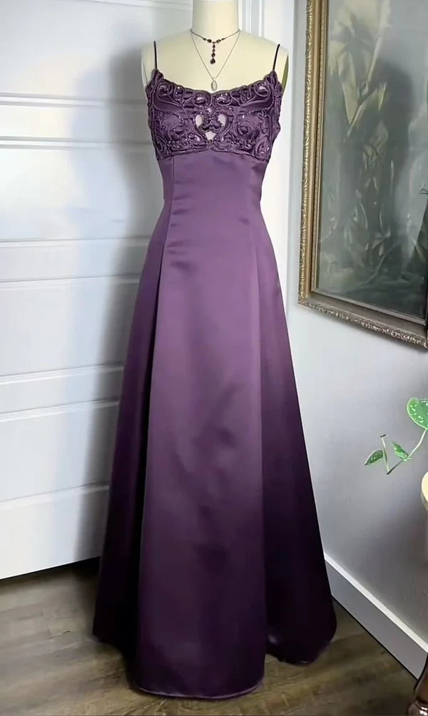 (Nicht vorrätig) Lila Vintage-Mode Elegantes, exquisites, perlenbesetztes, langes Spaghettiträger-Satin-Abendkleid mit Spaghettiträgern, Partykleid gh3676