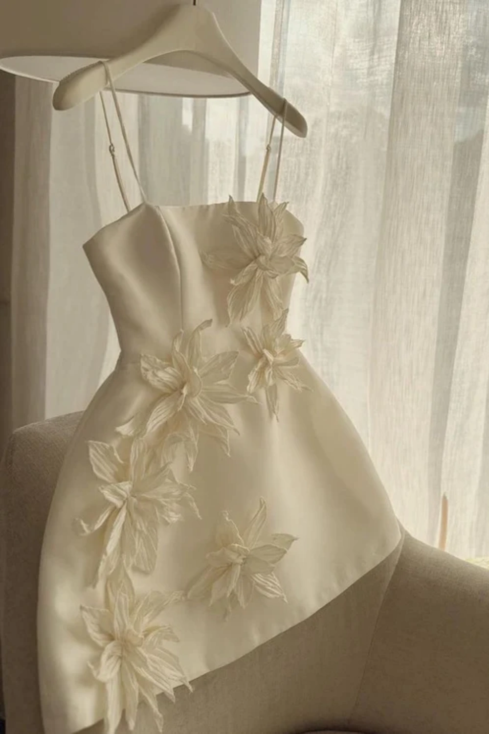 Girlhomeshops--White Floral Short Satin Homecoming Dress Birthday Party Dress gh5459