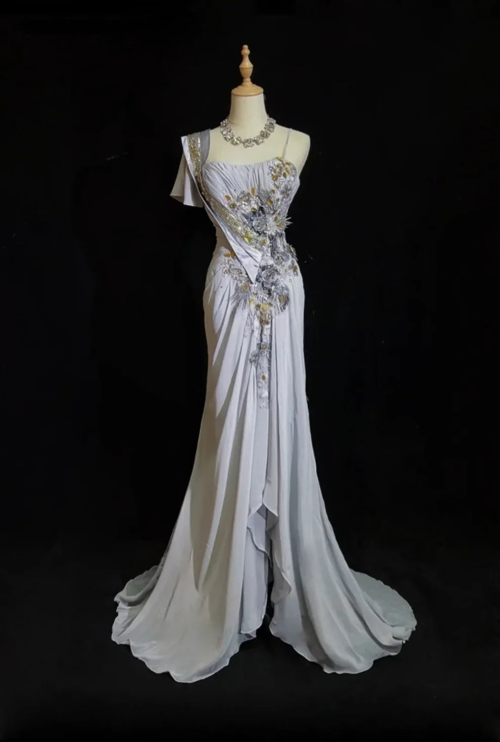 Robe de soirée longue en satin gris avec broderies et perles exquises, sequins, bretelles spaghetti, robe de bal, gh4103