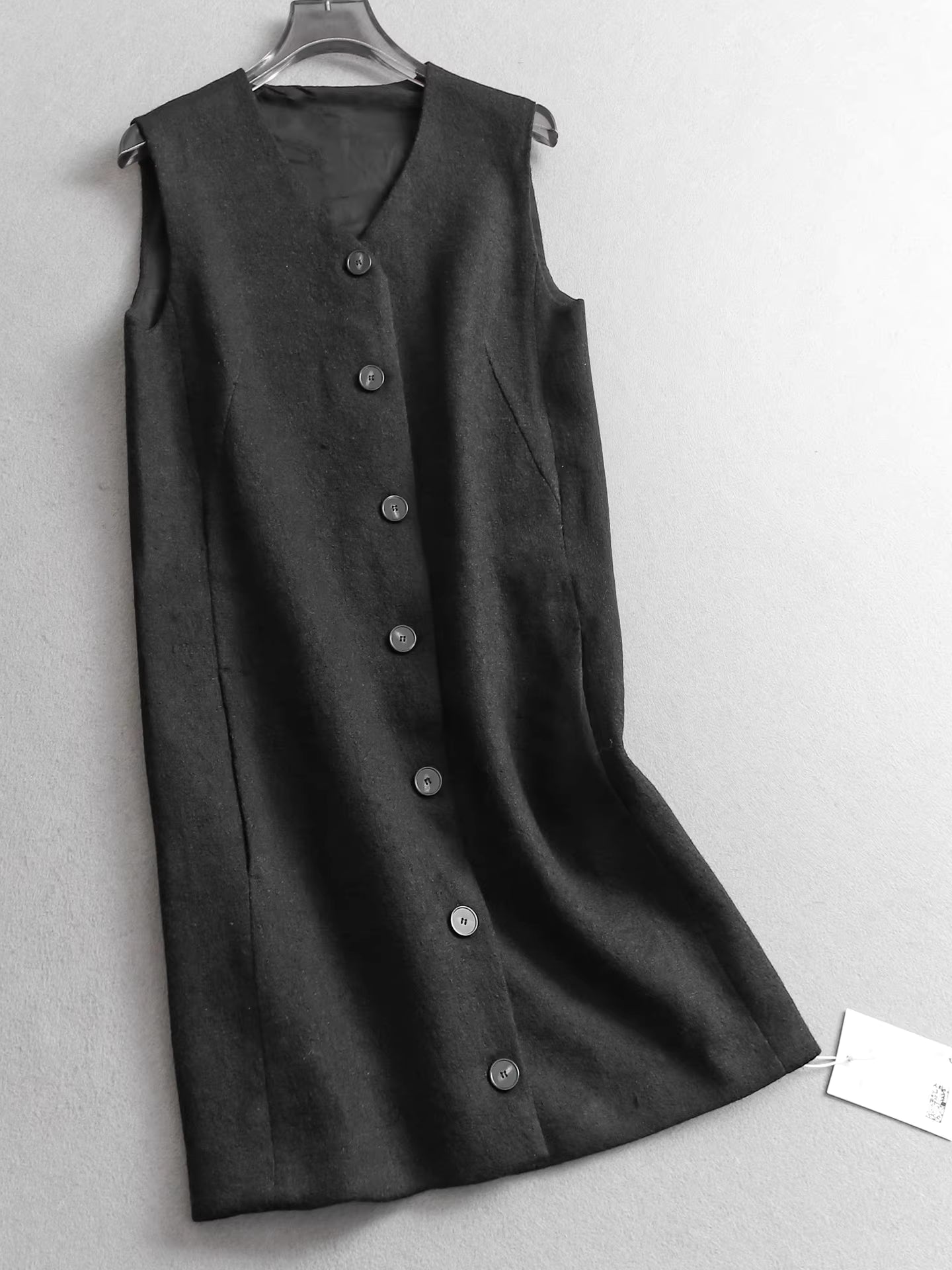 Solid color textured openwork round neck loose straight sleeveless vest dress layered with wool vest women's dress 11307