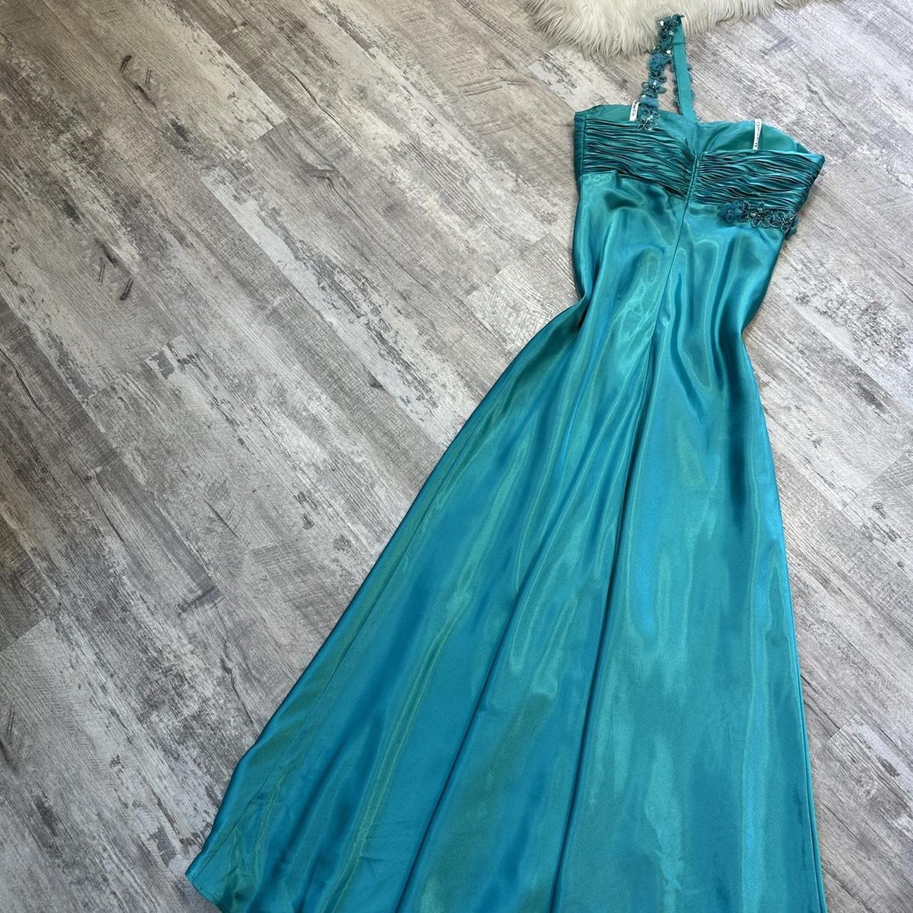 Magnifique robe de soirée longue en satin bleu réhydraté, exquise, asymétrique, à paillettes, bretelles florales, perles, robe de bal, robe de fête d'anniversaire, gh3807
