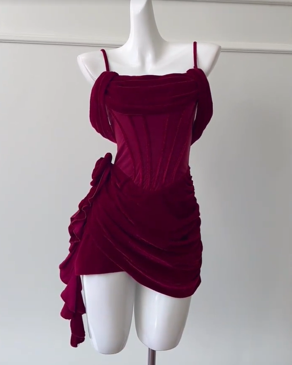 Girlhomeshops -Burgundy velvet sling fishbone slim waist short homecoming dress birthday party dress Prom dress gh5105