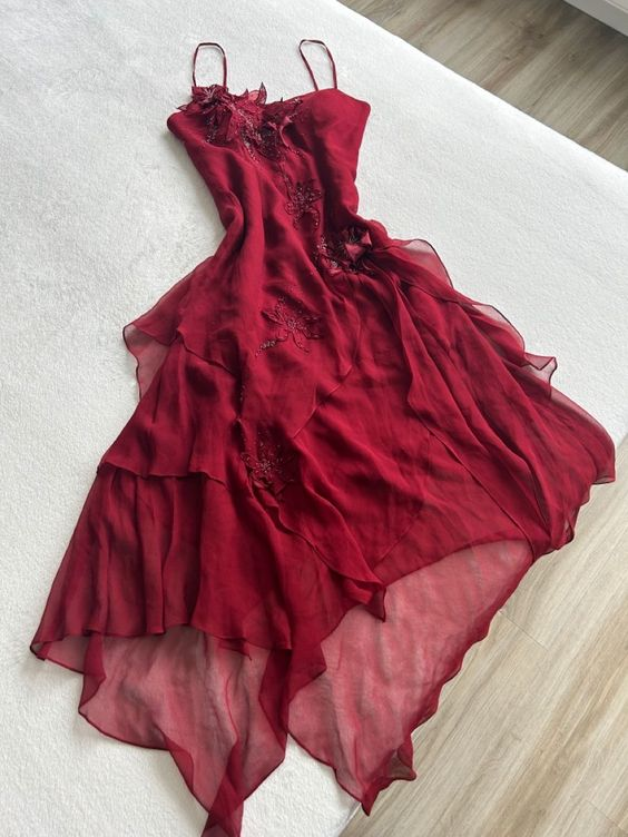 Burgundy red applique spaghetti straps elegant and charming A-line lon girlhomeshops Burgundy red applique spaghetti straps elegant and charming A-line lon girlhomeshops