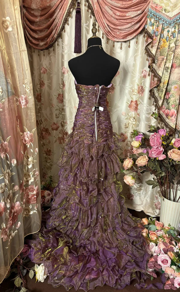 Lila-braunes, gestuftes Bandeau-Kleid mit Farbverlauf: Paillettenbesatz, taillierter Meerjungfrauenschnitt, robustes Maxikleid im Retro-Stil für festliche Anlässe gh6589