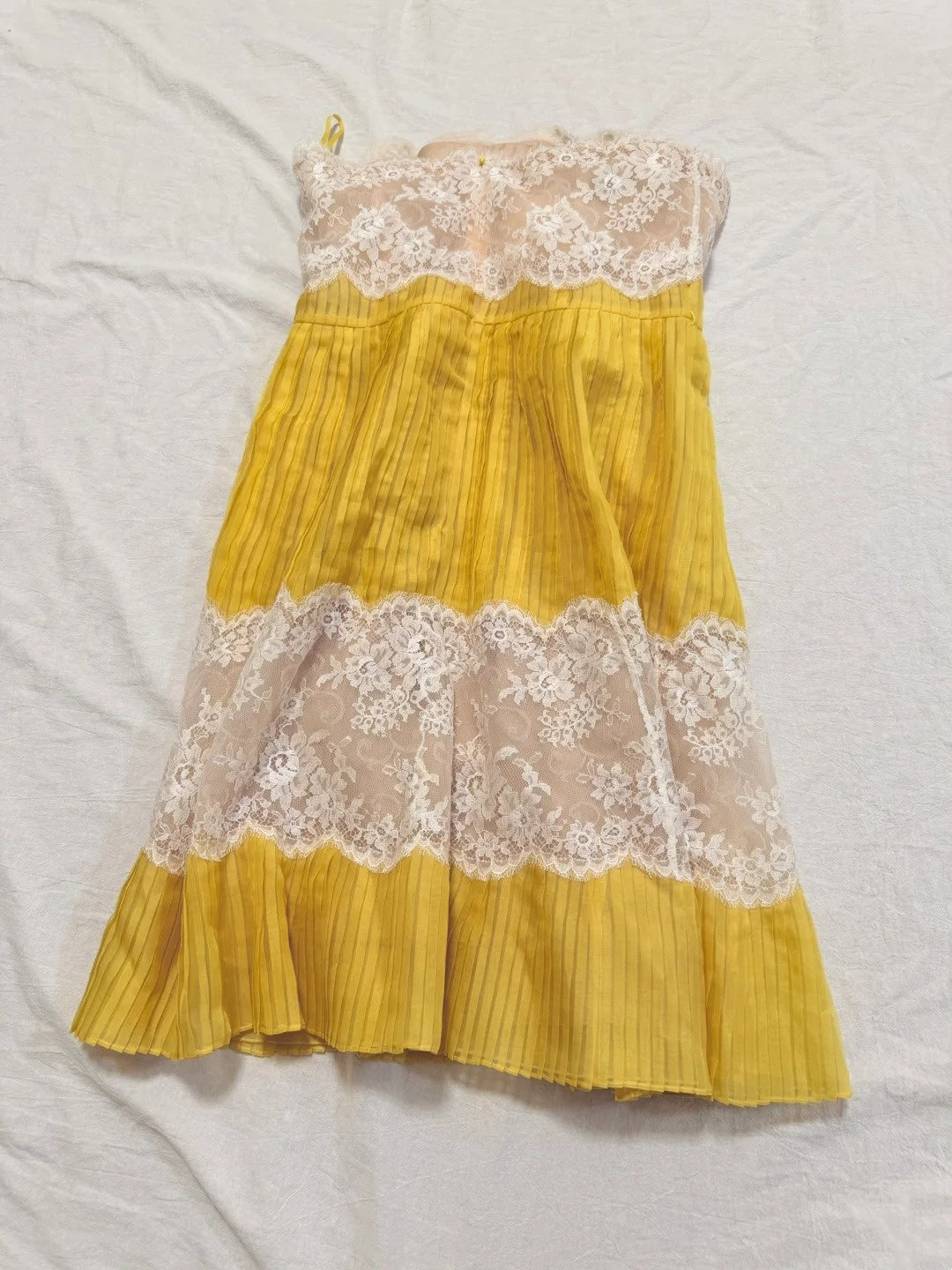 girlhomeshops - Robe midi sans bretelles, jaune gingembre, en mousseline et dentelle, ornée d'un ruban (gh6312)