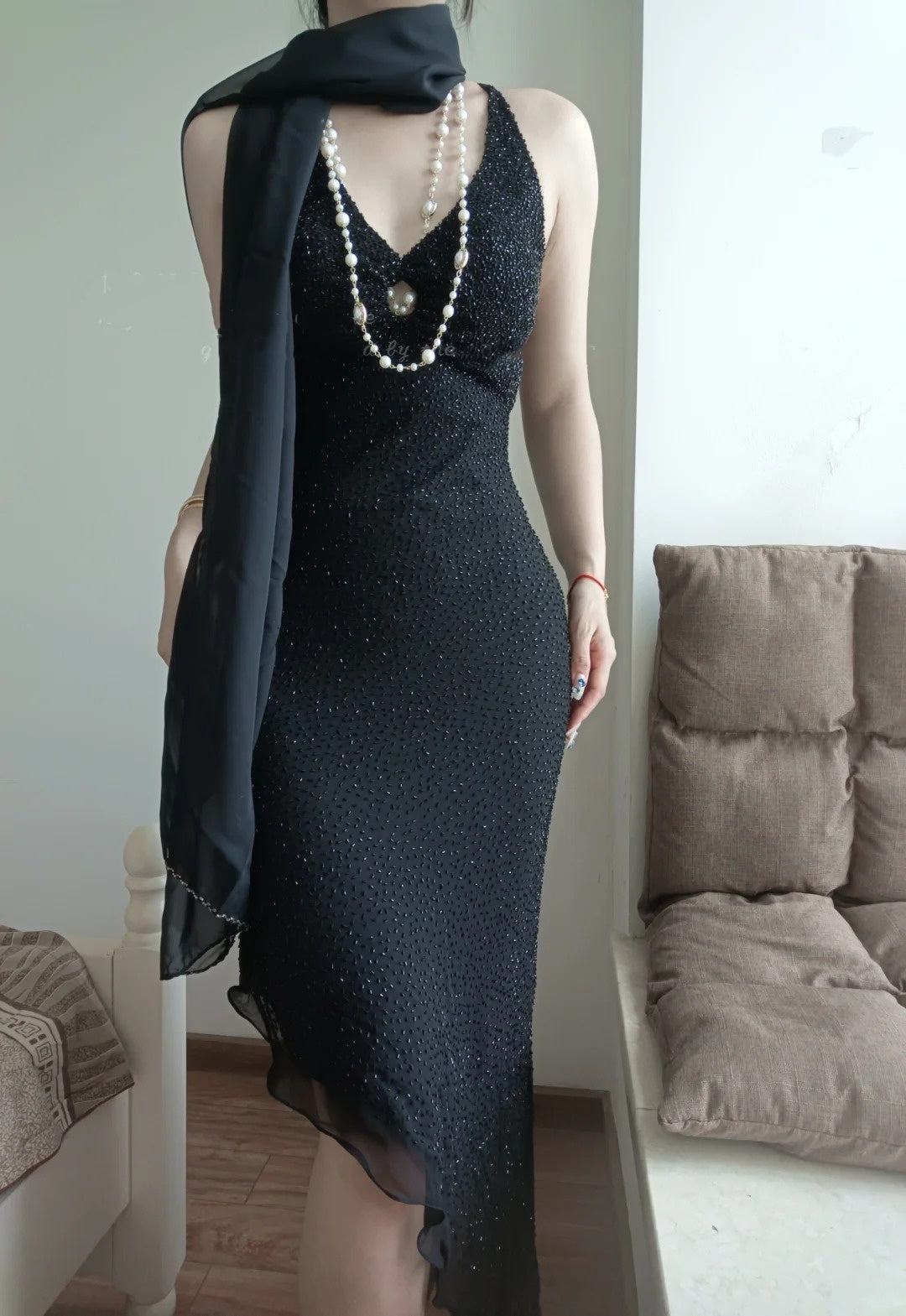 (Inklusive Schal) Schwarzes glänzendes Vintage-Kleid mit V-Ausschnitt, kurz/mittellang, für Heimkehr, Ballkleid, Geburtstagsparty, Bankettkleid, Abendkleid, gh4707