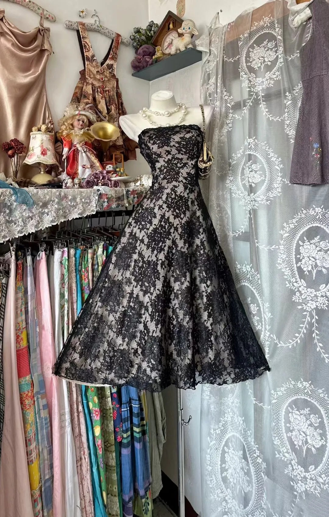 Robe bustier vintage élégante en dentelle noire | Robe midi bouffante jacquard dégradée, tenue idéale pour une soirée de gala ou un rendez-vous galant (gh6445)