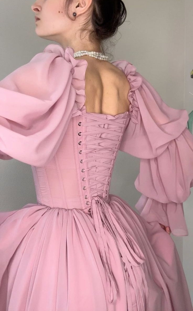girlhomeshops-Retro, elegantes, fließendes A-Linien-Ballkleid aus Chiffon mit langen Ärmeln und Korsett gh5754