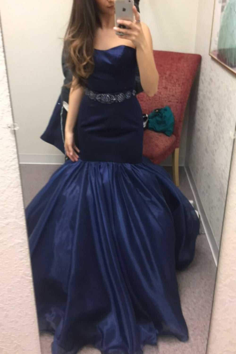 girlhomeshops-Elegantes Meerjungfrauenkleid aus Satin und Tüll in Marineblau für formelle Anlässe gh5815