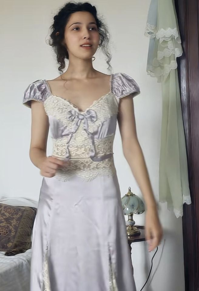 Robe de soirée longue en satin et dentelle, élégante et exquise, violette, pour fête d'anniversaire ou jardin, robe de bal, robe de demoiselle d'honneur, gh4099