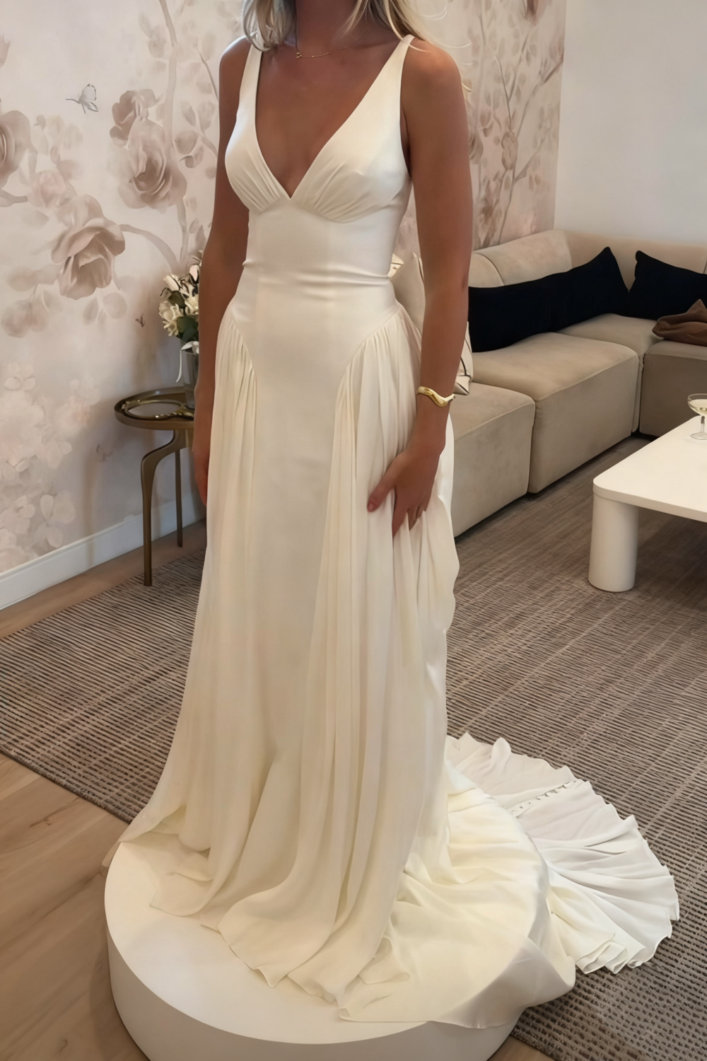 girlhomeshops-Long, floor-length satin wedding dress gh6176