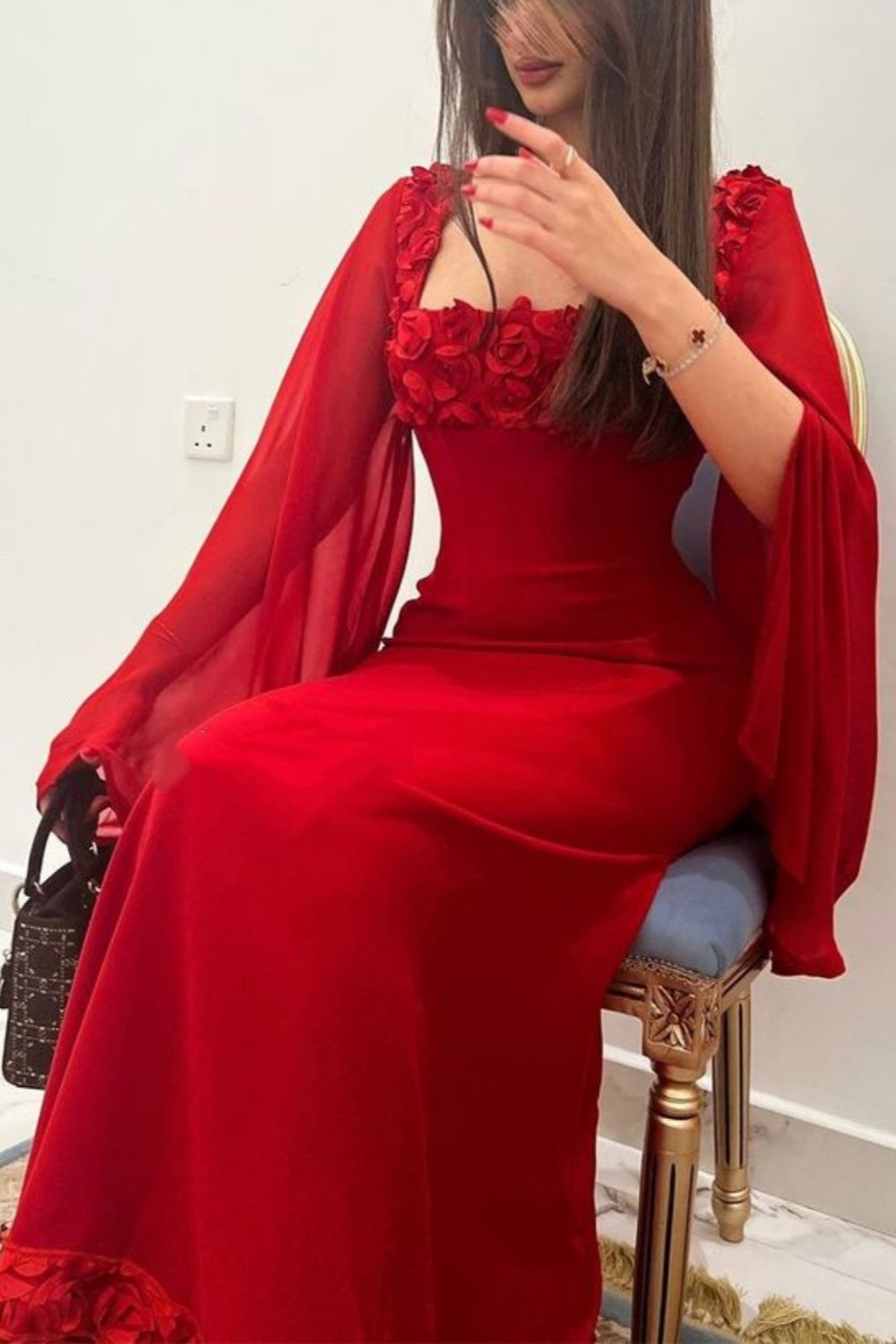 French Romantic Red Dress: Heavy Petal Decoration, Drape Fabric, Party Date Dress gh6596