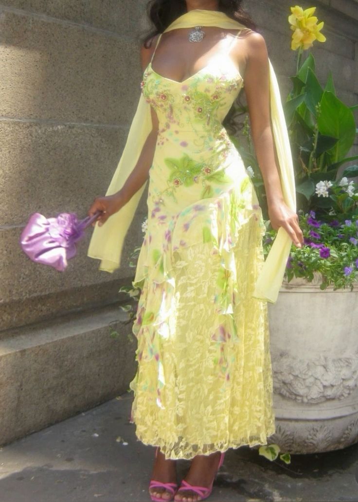 Yellow fashion elegant exquisite beaded spaghetti strap tulle long ruffled lace ball gown evening dress party dress prom dress gh3187