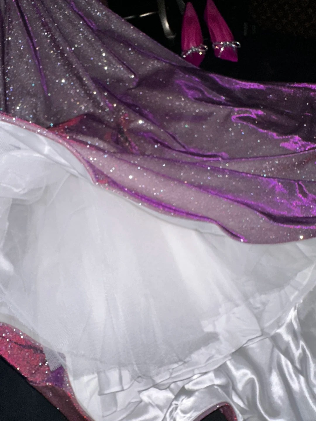 Robe longue élégante et brillante violette, modèle gh6645