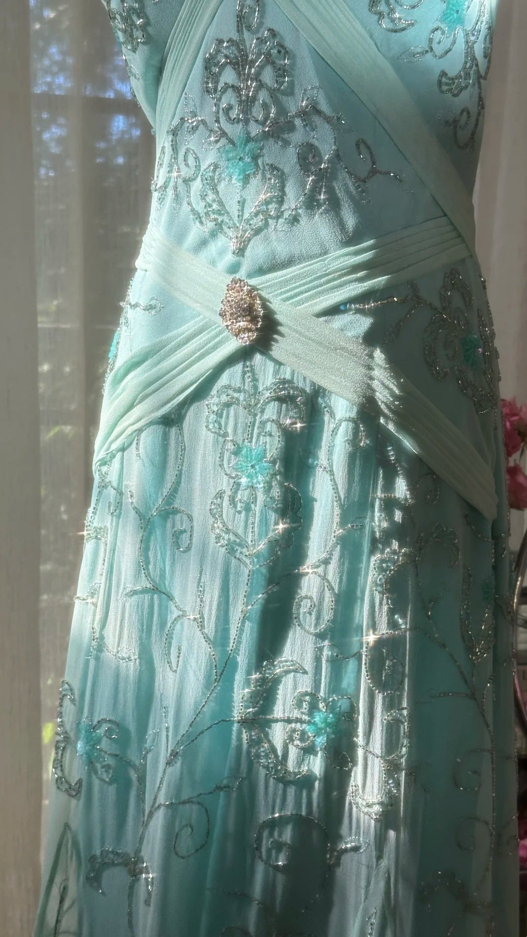 girlhomeshops-Festliches Kleid Mintgrüner Tüll Spaghetti-Träger Perlenbesatz Offener Rücken Bodenlanges elegantes Abendkleid gh6379