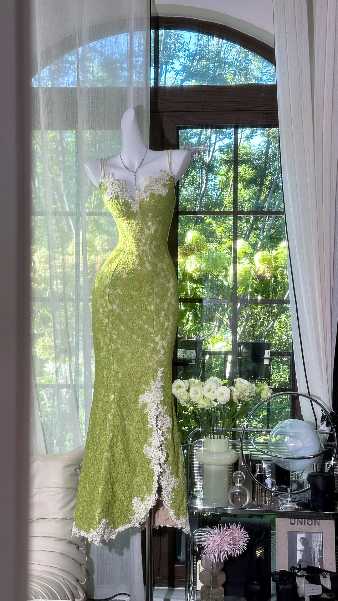 girlhomeshops--Beautiful and charming calssy green lace long spaghetti strap prom dress gh5590