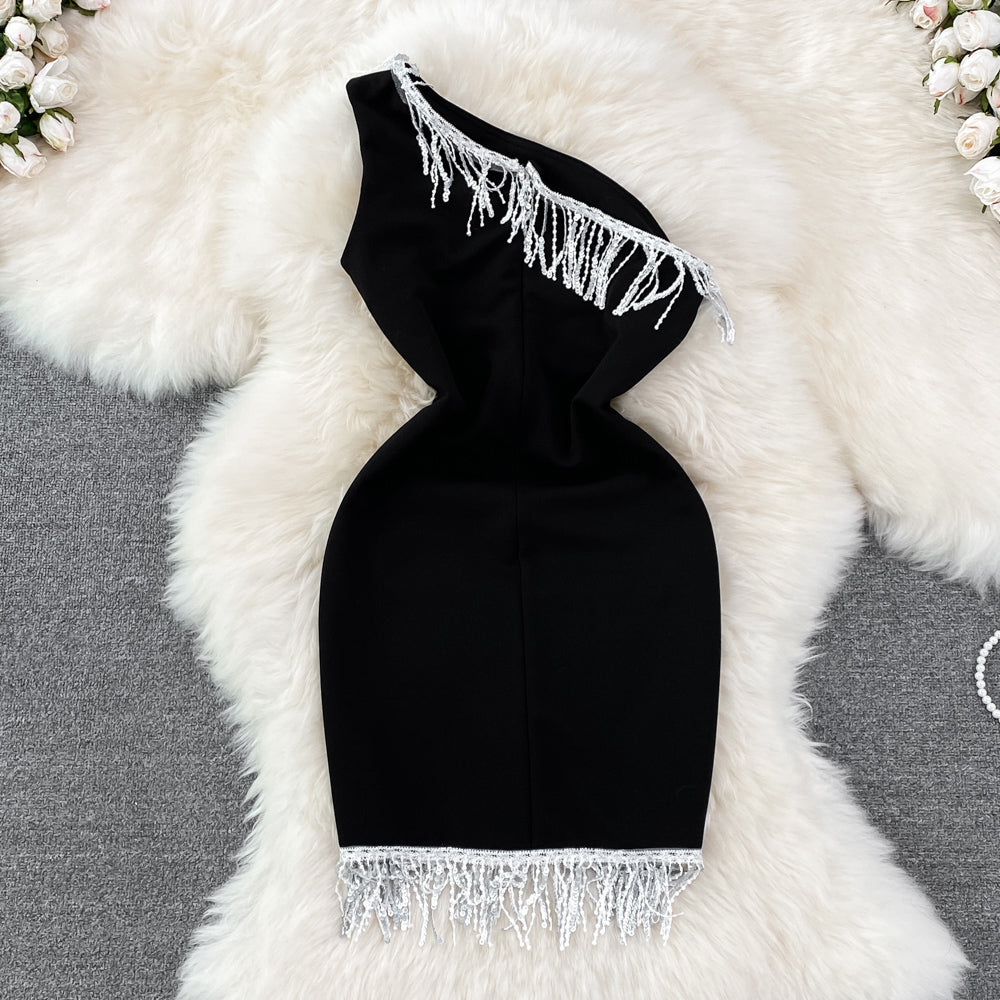 Ärmelloses, schräger Halsausschnitt mit Quasten, trägerloses, kurzes Hüftwickelkleid 11002