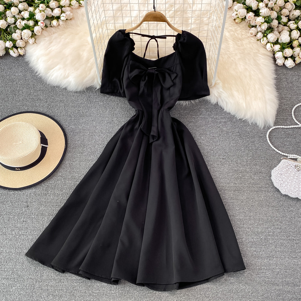 Niedliches kurzes Kleid mit Schleife in A-Linie 10696