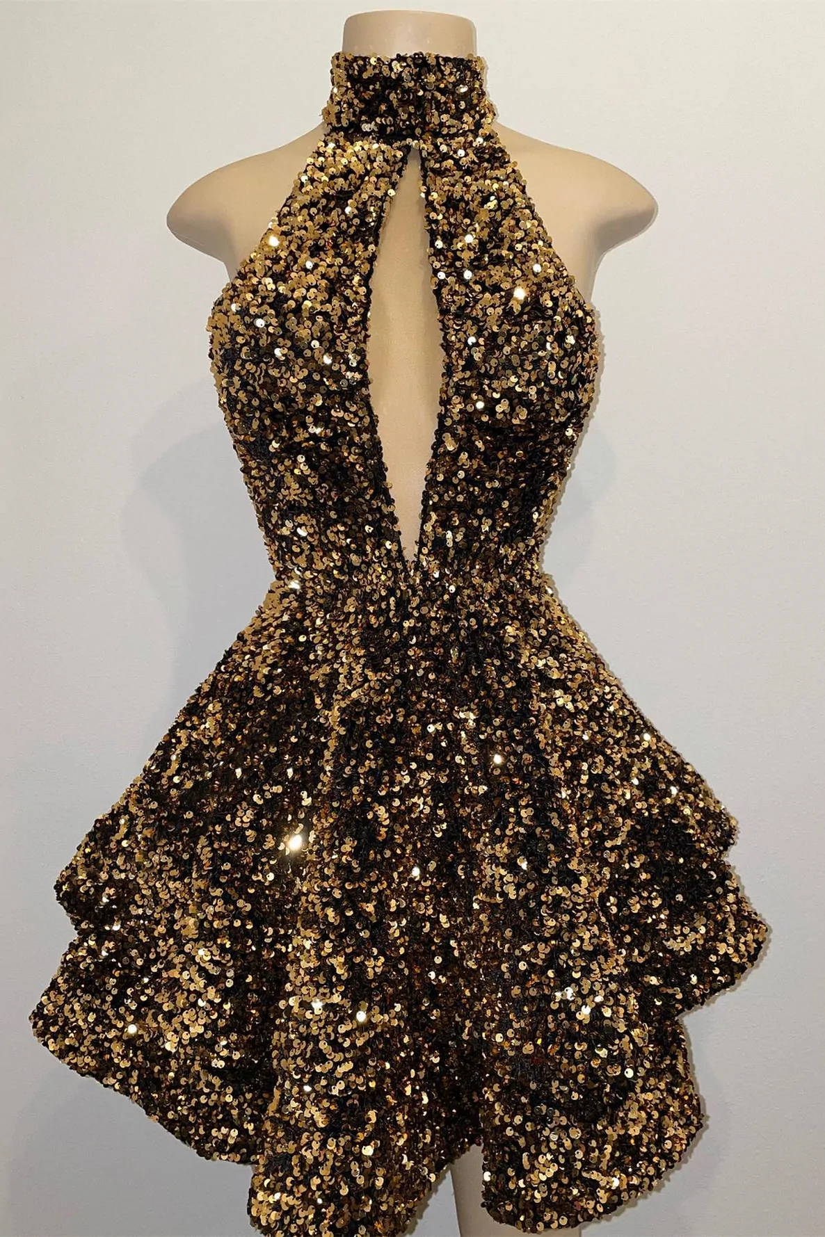 Gold Sequin Halter Keyhole A-Line Short Homecoming Dress gh1307