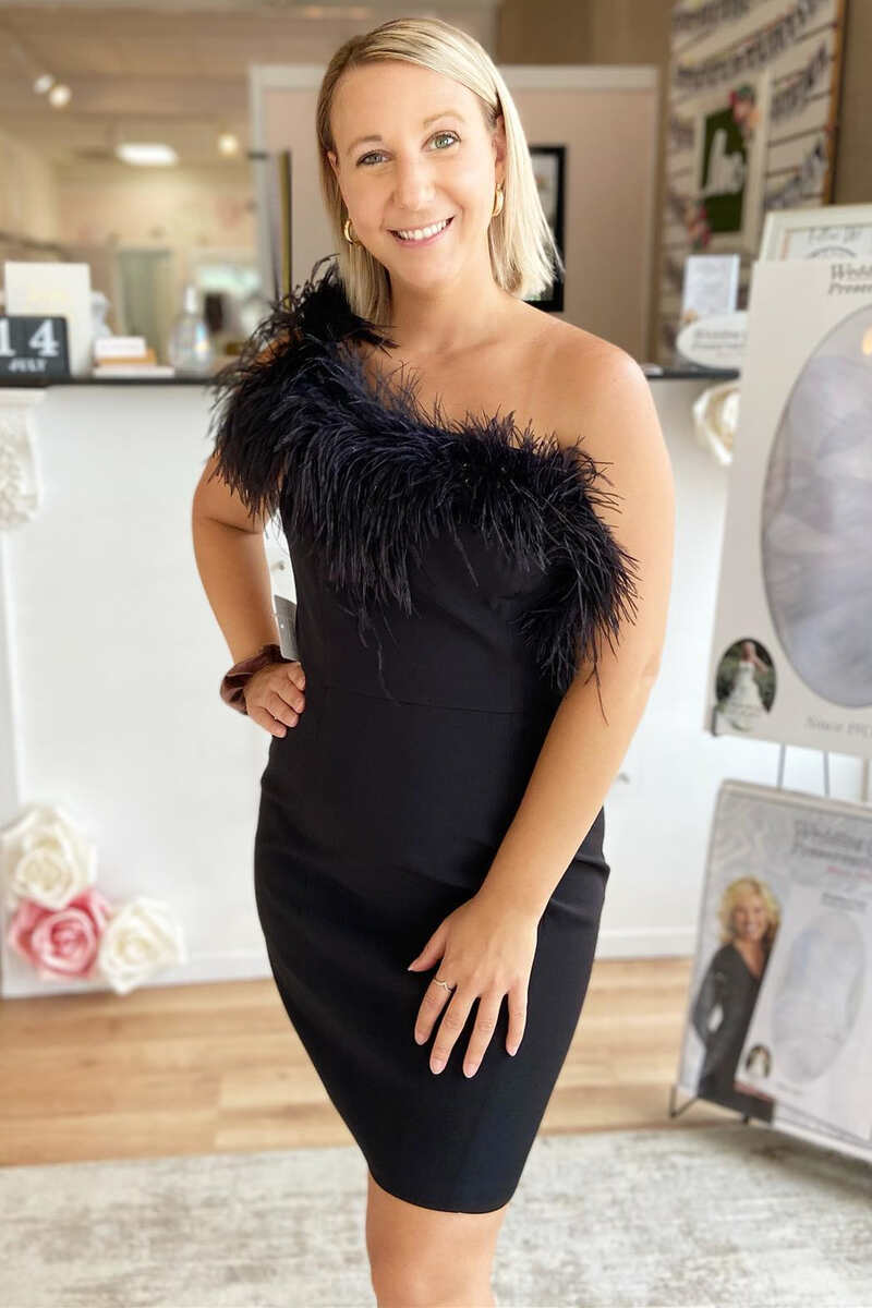 Feathers Black One-Shoulder Bodycon Short Cocktail Dress gh1226
