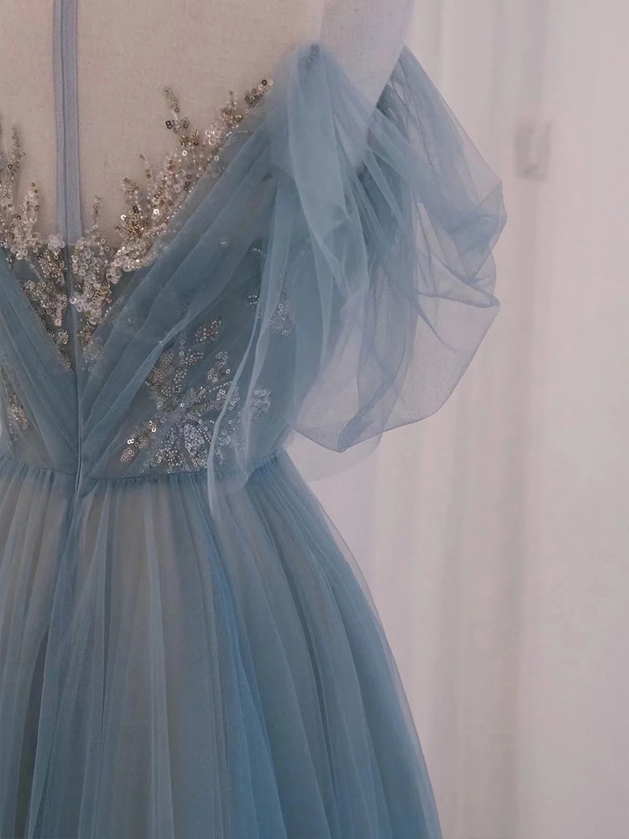 Robe de bal longue en tulle gris bleu à décolleté dégagé avec paillettes gh2638