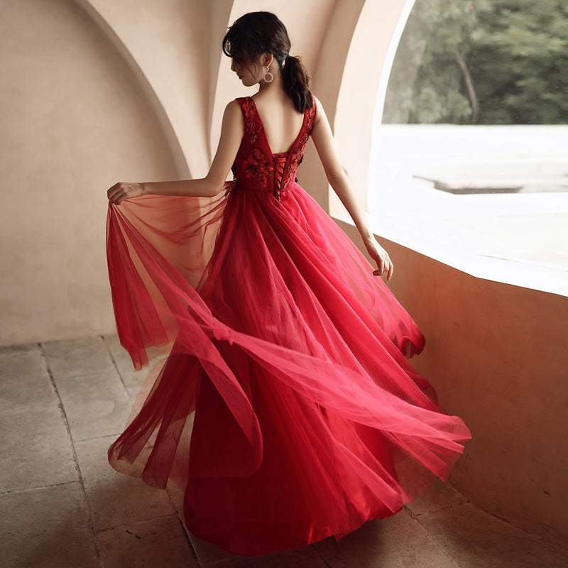 Robe de soirée en tulle et dentelle bordeaux 8278