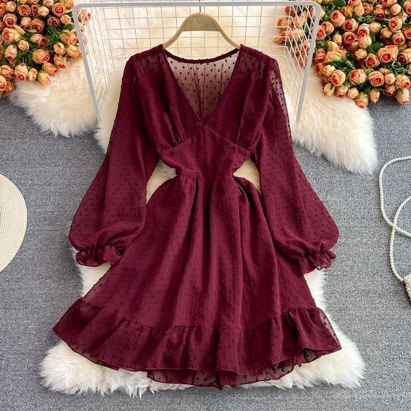 Süßes kurzes Kleid aus Tüll mit V-Ausschnitt, modisches Kleid 474