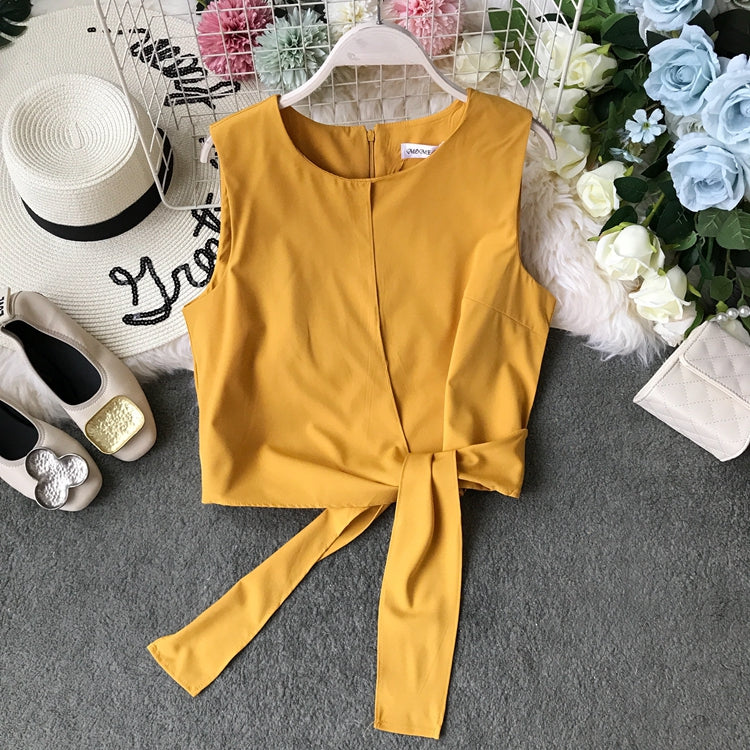 Süßes ärmelloses Top mit Rundhalsausschnitt 305