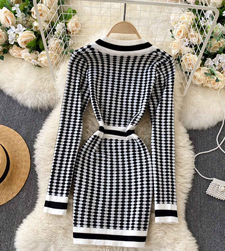Stylish v neck knitted dress 192