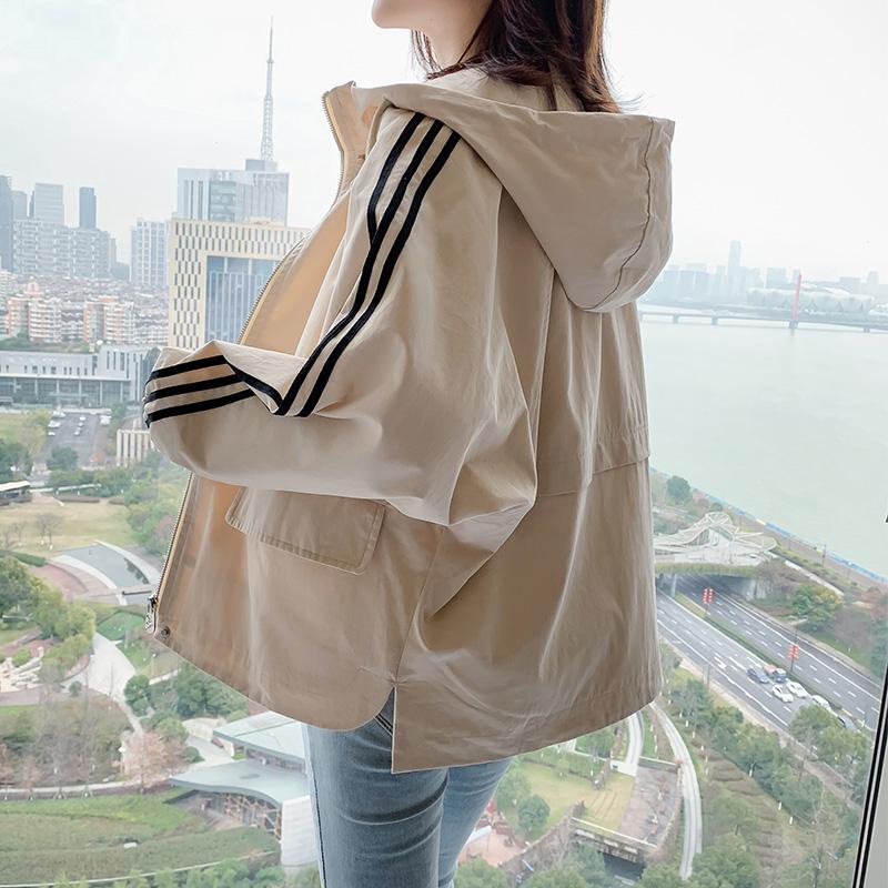 Schlichter Langarmmantel 275