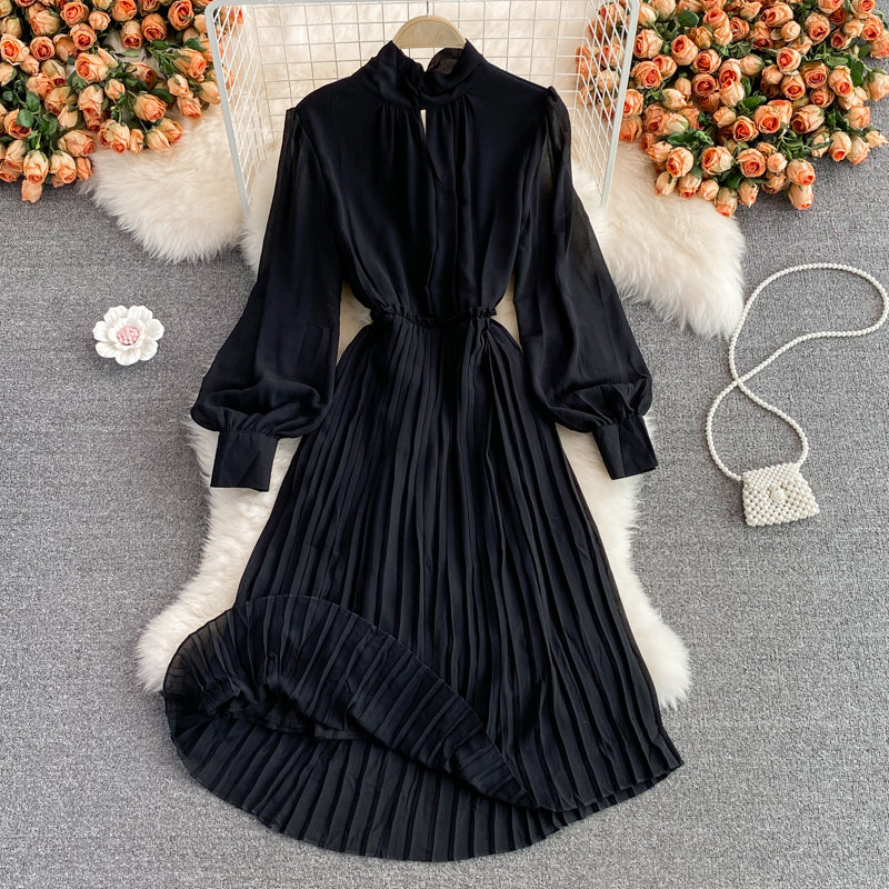 Slim waist, medium length Pleated Dress, long sleeve 2997