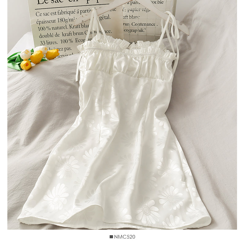 Robe à bretelles française avec jupe slim plissée à lacets 2708