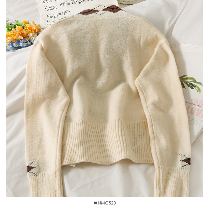 Diamond check three button slim sweater for women 2060