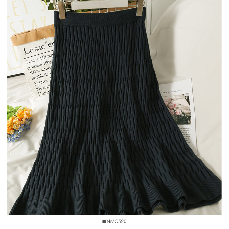 Jupe tricotée polyvalente à rayures coréennes taille haute, fine et de couleur unie 2648