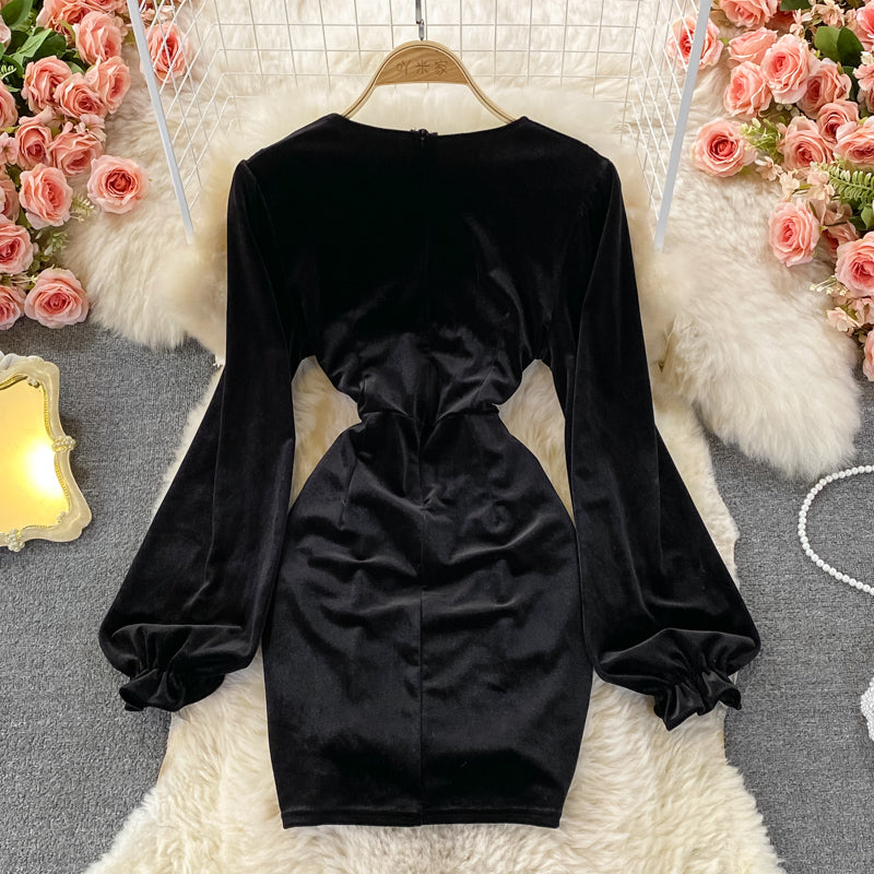 V-Ausschnitt, langärmliges, plissiertes, schmales Hüftwickelkleid 3018